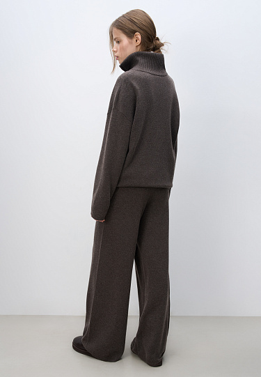 Джемпер с воротником-стойкой на молнии