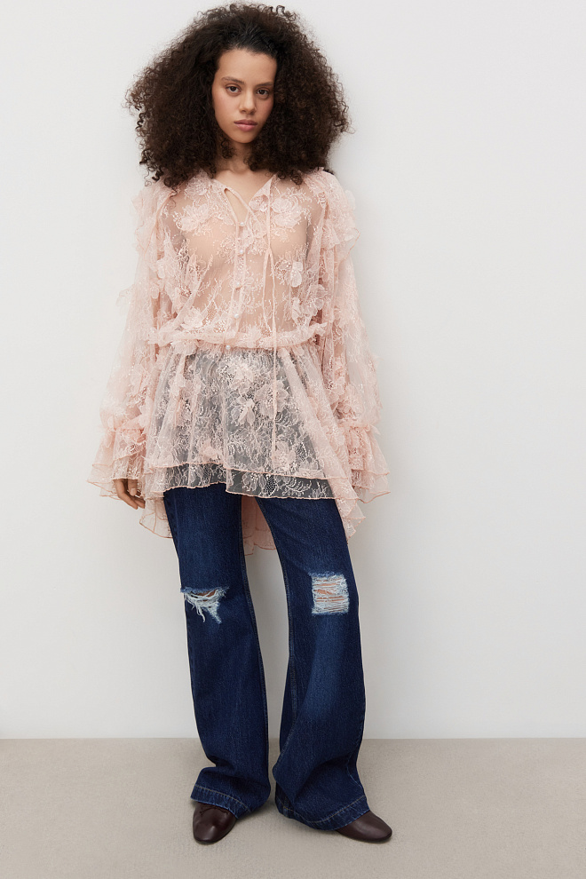 Кружевное мини-платье