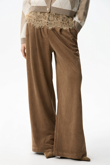 Брюки с отделкой под замшу