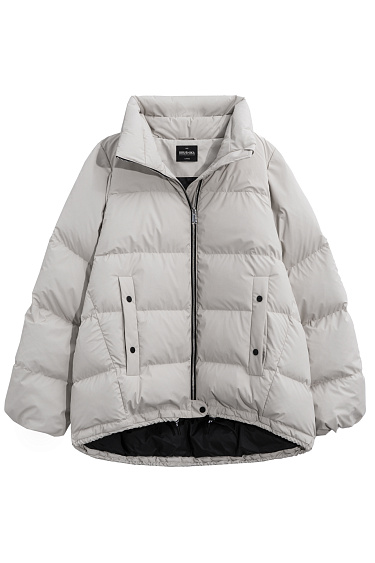 Объемный пуховик с капюшоном