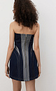 Платье длины мини из денима с металлизированной нитью. Модель по фигуре с корсетным верхом и фигурным вырезом декольте. Изделие выполнено на подкладке с накладками на бедрах для моделирования силуэта "песочные часы". Застежка на молнию сзади.