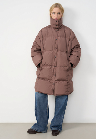 Пуховик с капюшоном и трикотажными манжетами