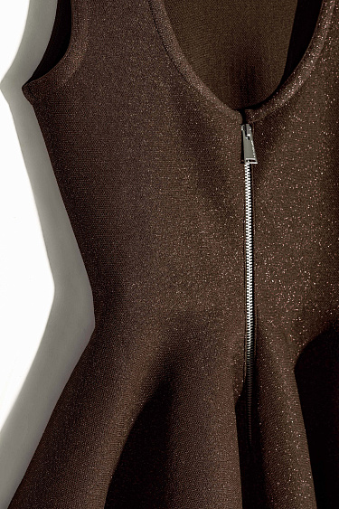 Трикотажное платье мини с люрексом