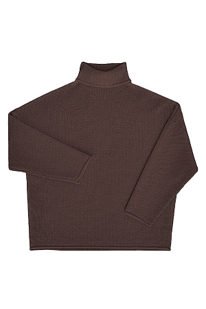 коричневый Трикотажный джемпер с высоким воротом. Модель свободного силуэта со спущенной линией плеча и декоративными сбавками.