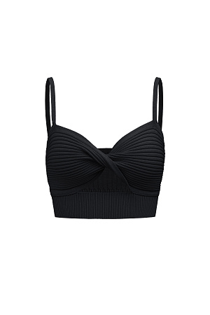 черный Трикотажный топ с перекрутом спереди на тонких бретелях. По низу топа широкая резинка для плотной фиксации на теле.