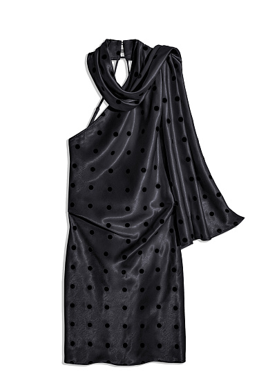 Атласное платье в горох с шарфом