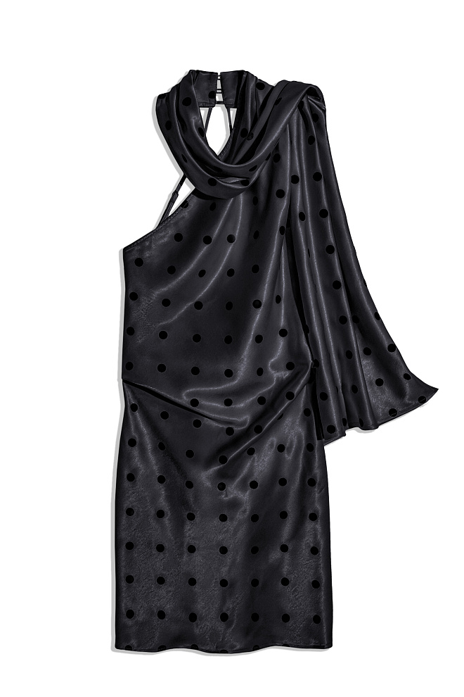 Атласное платье в горох с шарфом