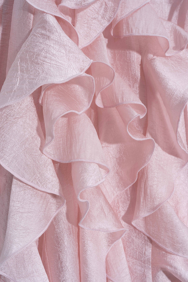 Блузка с объемными воланами