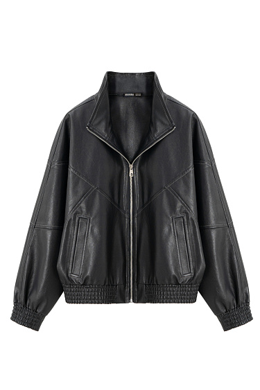 Бомбер из экокожи с боковыми карманами