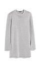 Трикотажное платье длины мини из вискозы с добавлением люрекса. Модель свободного силуэта с круглой горловиной и длинными рукавами. Края изделия декорированы валиком.