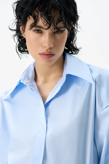 Рубашка с большими плечами