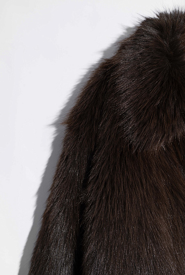 Короткая шуба из экомеха