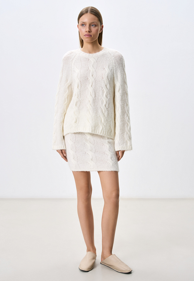 Трикотажная юбка с косами