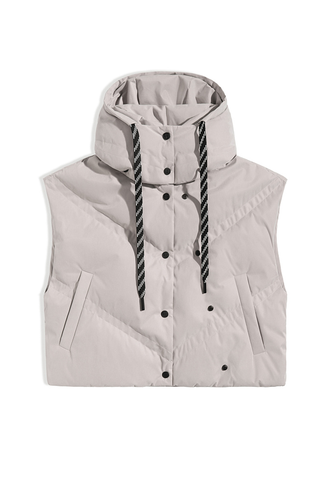 Жилет на пуху с двойной отстрочкой