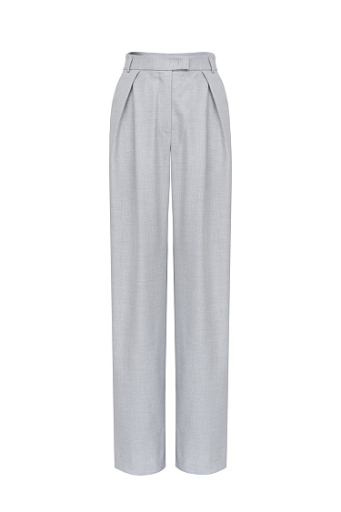 Широкие брюки с защипами на талии