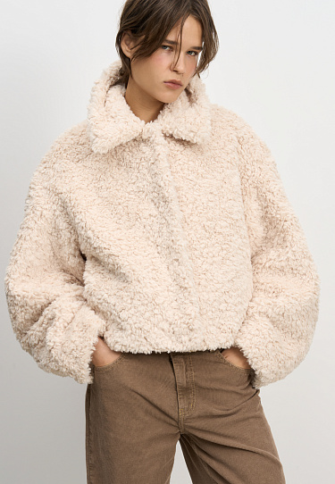 Короткая шуба на синтепоне