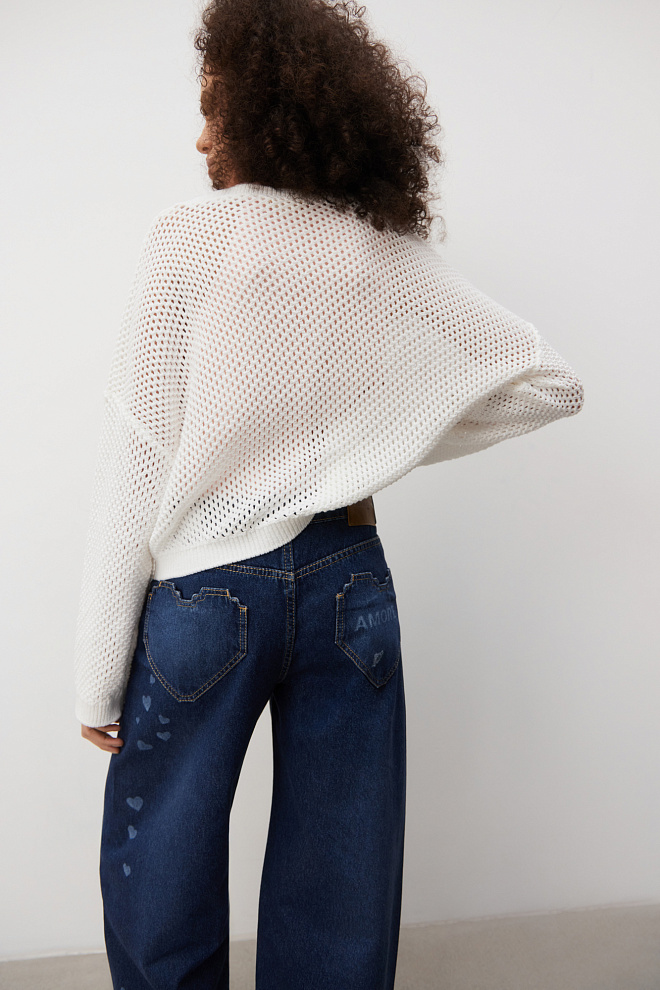 Джемпер с объемным орнаментом 