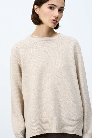 Джемпер из кашемира и шерсти с удлиненной спинкой