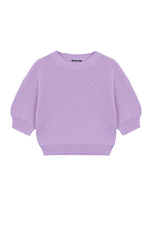 сиреневый Трикотажный укороченный джемпер из 100% хлопка. Модель свободного силуэта с коротким рукавом. Края изделия в рубчик.