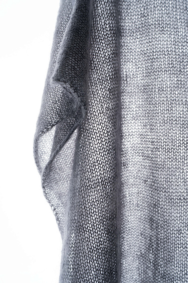 Асимметричный джемпер с одним рукавом