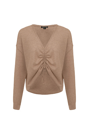 бежевый Полупрозрачный топ из тонкой вискозы. Модель свободного силуэта, с длинными рукавами и V-вырезом на кулиске.