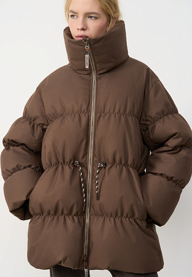 Стеганый объемный пуховик