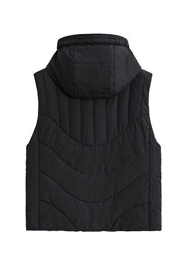 Жилет с капюшоном на синтепоне