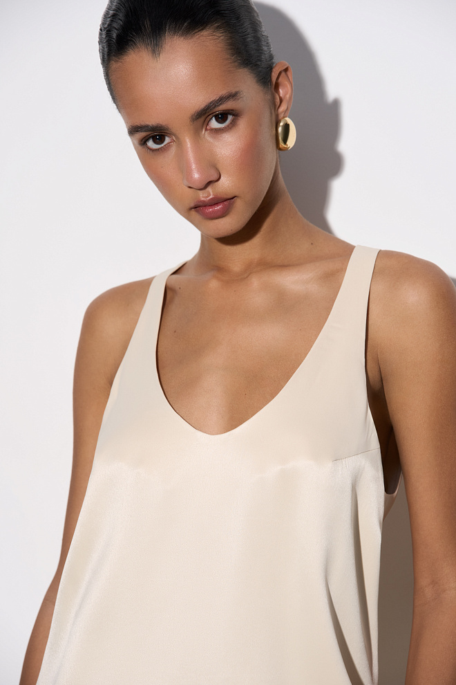 Майка из атласной вискозы