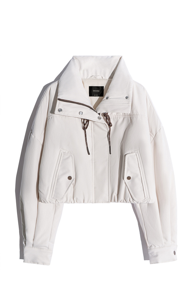 Короткий бомбер с воротником-стойкой