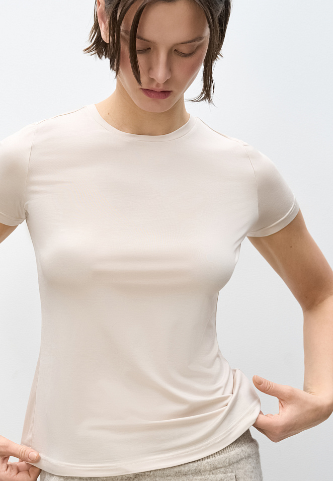 Футболка из модала по фигуре