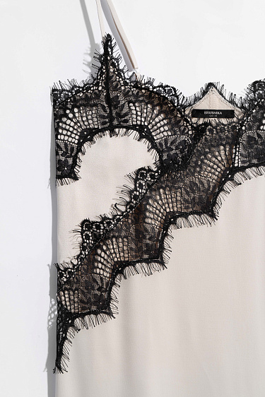 Платье-комбинация с кружевом