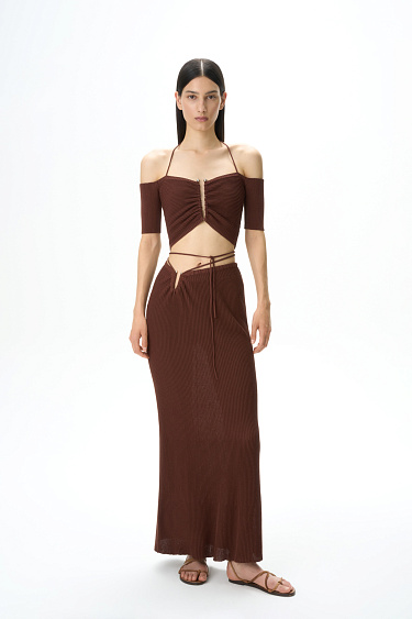 Юбка макси с акцентной деталью на бедре