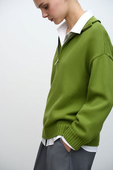 Джемпер с воротником-стойкой
