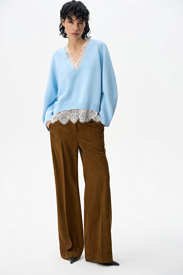 Прямые брюки под замшу