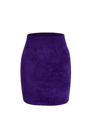 фиолетовый Юбка длины мини из вискозы с текстурой бархата. Модель приталенного силуэта с эластичным поясом. Дополнить образ можно топом в таком же стиле. 