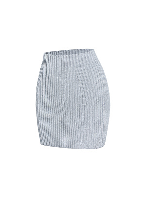 серебро Трикотажная юбка длины мини с люрексом. Модель с эластичным поясом. Дополнить образ можно топом в таком же стиле.