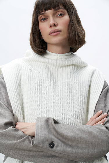 Капор-манишка