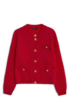 красный Кардиган из 100% шерсти мериноса экстрафайн, выполненный вязкой косами. Модель свободного кроя с длинными рукавами, спущенной линией плеч и круглым вырезом горловины. Имитация карманов с клапанами. Изделие декорировано крупными акцентными пуговицами.