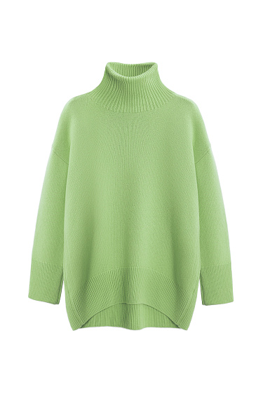 Джемпер с высоким воротом