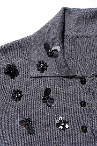 Поло, расшитое пайетками