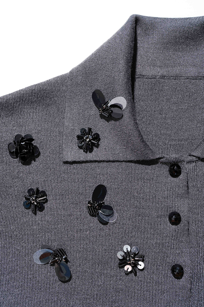 Поло, расшитое пайетками