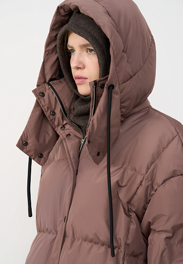 Пуховик с капюшоном и трикотажными манжетами