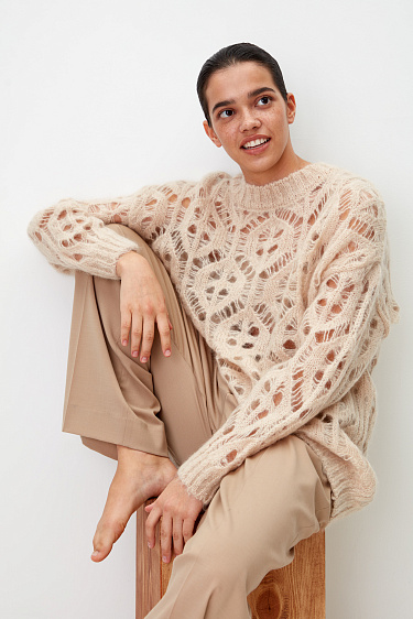 Ажурный джемпер из мохера и шерсти