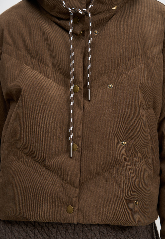 Пуховик с воротником-стойкой