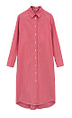 Платье-рубашка из 100% хлопка. Модель свободного силуэта, со спущенной линией плеча, длинными рукавами с манжетами и отложным воротником. Застежка на пуговицы.