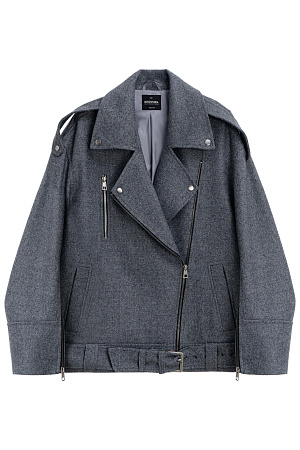 серый Жакет-косуха из шерсти. Модель свободного силуэта со спущенной линией плеч и косой застежкой. Изделие декорировано эполетами на плечах, широким поясом с пряжкой на талии, боковыми и нагрудным карманом. Изделие на подкладке.