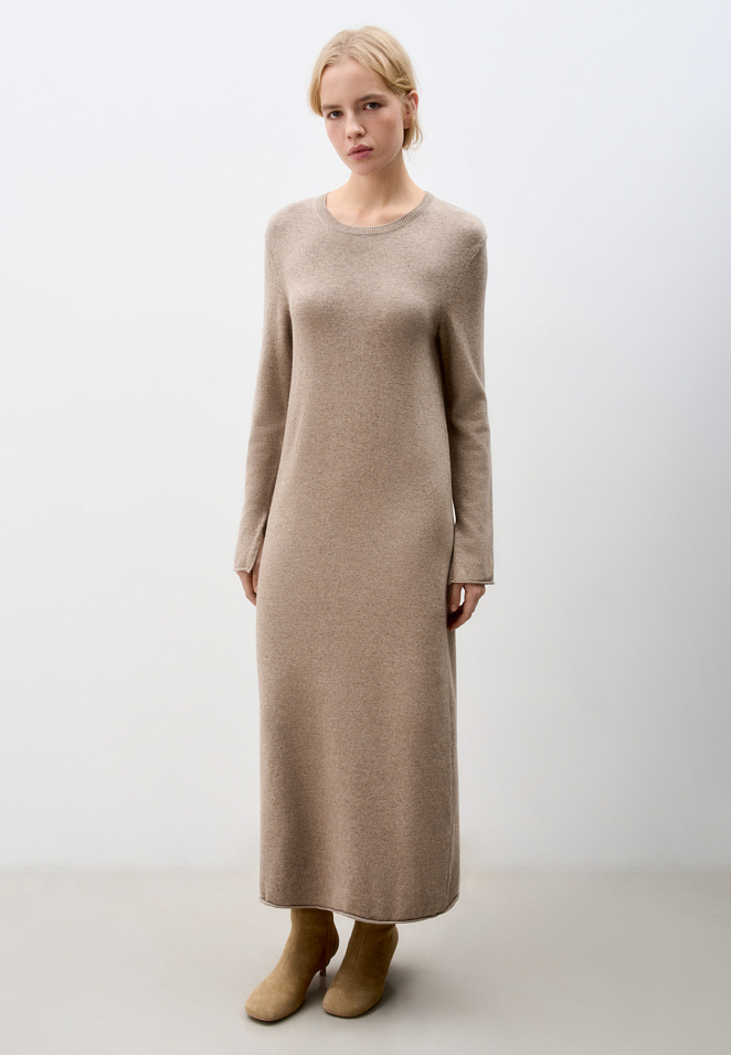 Трикотажное платье макси