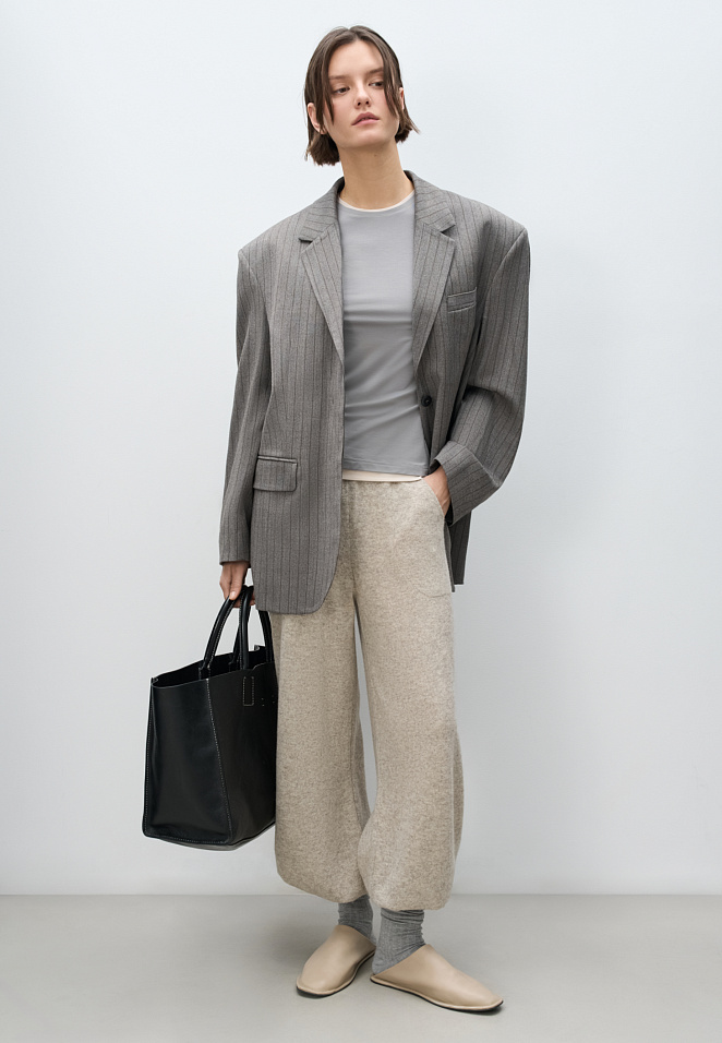 Жакет с застежкой на скрытые пуговицы