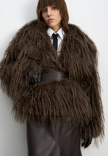 Шуба из экомеха с длинным ворсом