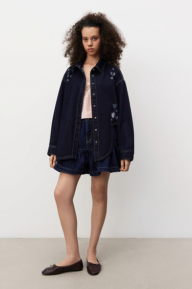 Джинсовая юбка мини с карманами сердечками